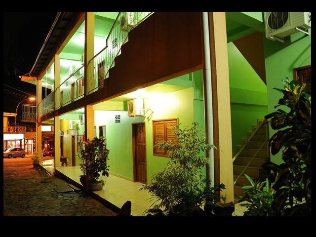 ホテルResidencial Los Rios プエルト・イグアス エクステリア 写真